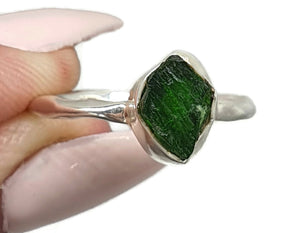 Rough Chrome Diopside Ring, Size 7, Raw Siberian Emerald, Sterling Silver - GemzAustralia 