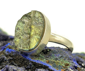 Rough Labradorite Ring, Size R 1/2, Sterling Silver, Oval Shaped, Green Gold Labradorite - GemzAustralia 