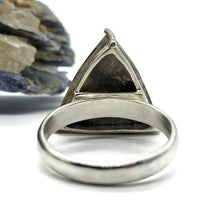 Load image into Gallery viewer, Raw Azurite Ring, size S, Sterling Silver, Rough Triangle Gem, Natural Stone