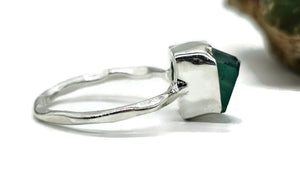 Rough Green Onyx Ring, Size Q, Sterling Silver, Hammered Band, Mix of Chalcedony