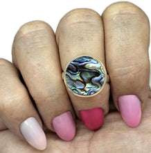 Load image into Gallery viewer, Paua Shell Ring, Size R, Abalone Shell, Round Design, Brings Prosperity, Peace, Luck