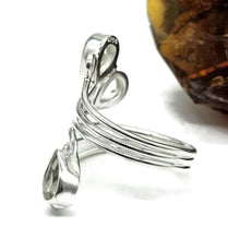 Load image into Gallery viewer, Prasiolite Wrap Around Ring, Size R, Sterling Silver, Three Stone Ring, Green Amethyst - GemzAustralia 