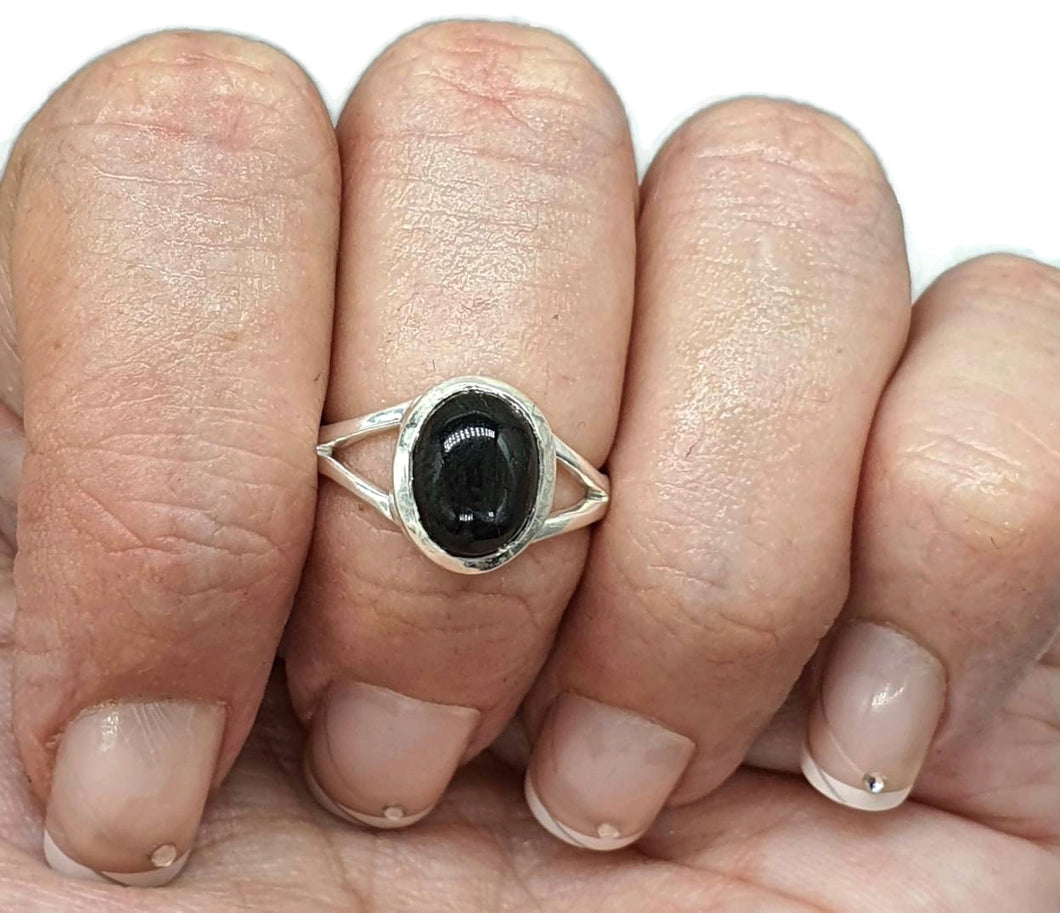 Black Star Sapphire Ring, Size 7, Sterling Silver, Oval Shaped, September Birthstone - GemzAustralia 
